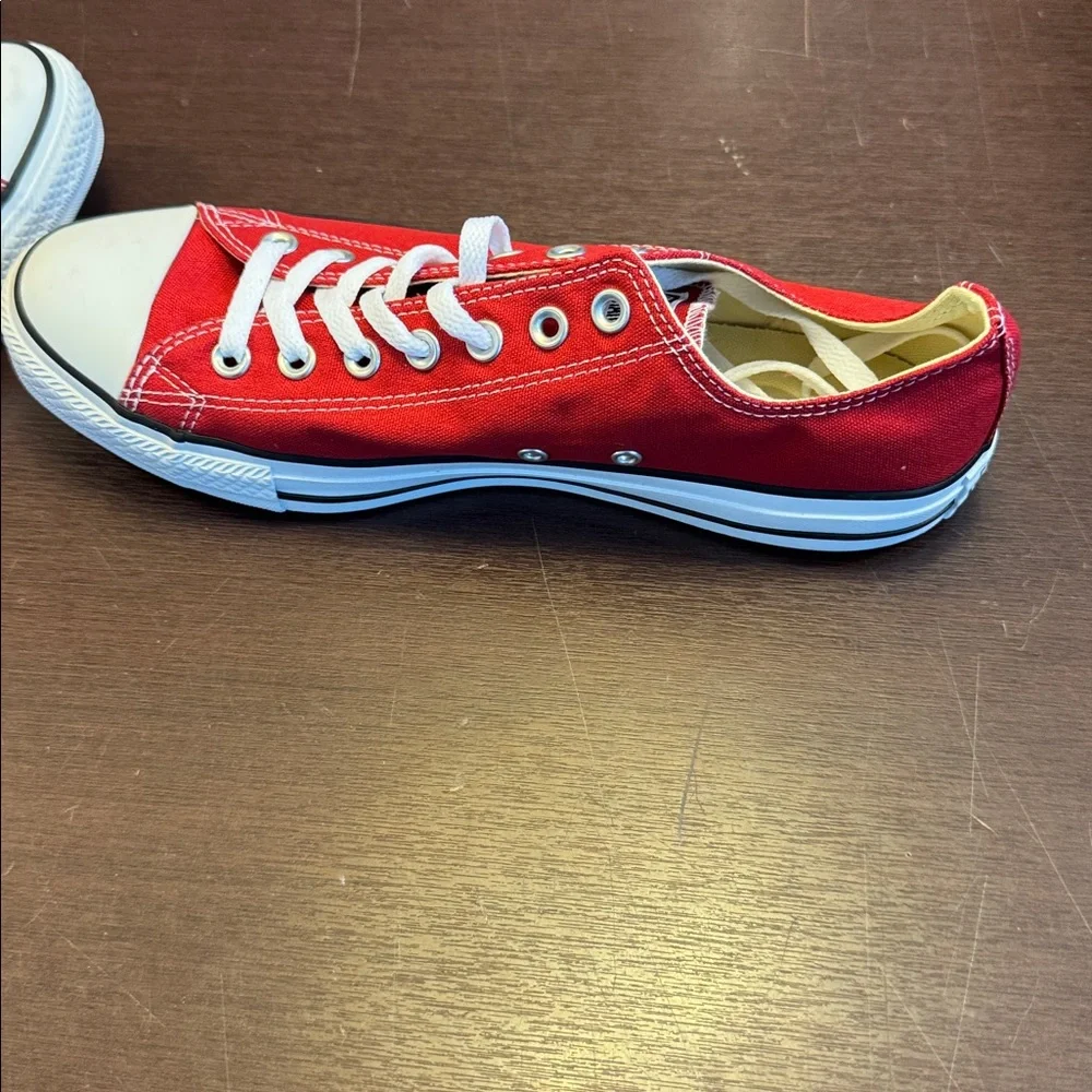 Converse All Star Low Top Sneakers in Red and White - Picture 7 of 9
